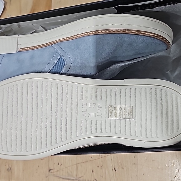 Naturalizer flats - Picture 2 of 3